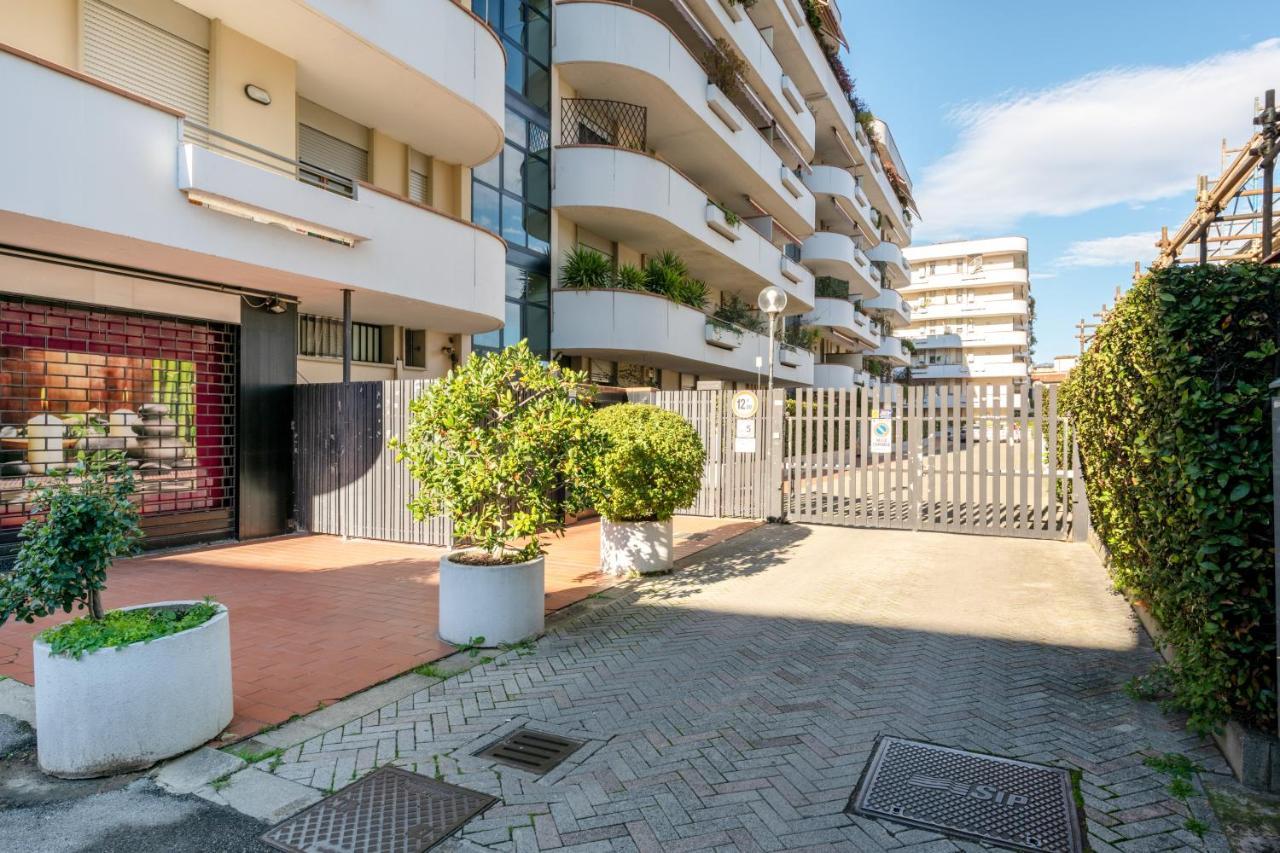 Comfortable Flat With Terraces Florence Luaran gambar